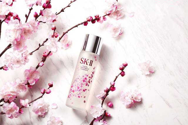 扒一波彩妆界的樱花限定!我们*彩大**妆界才不输给星爸爸樱花杯!