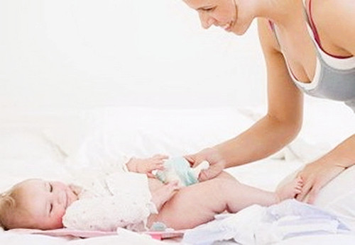 新生宝宝脐带掉了后要怎么护理,脐带脱落后还需要护理多久