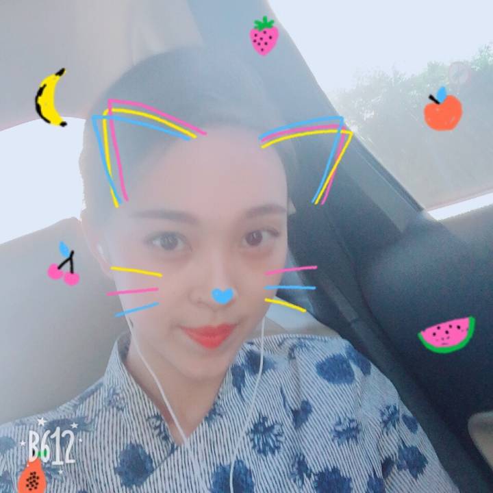 东航空姐惊艳的照片,东航空姐美丽大方