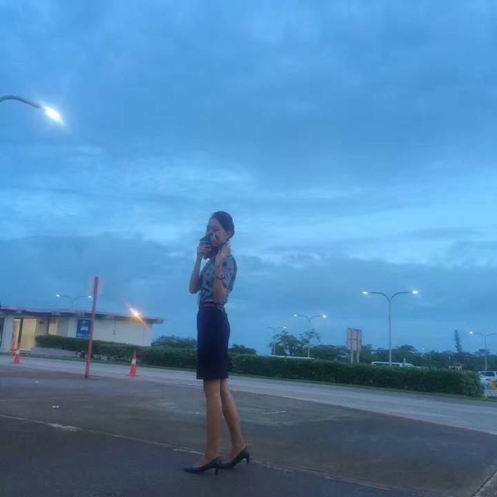 东航空姐惊艳的照片,东航空姐美丽大方