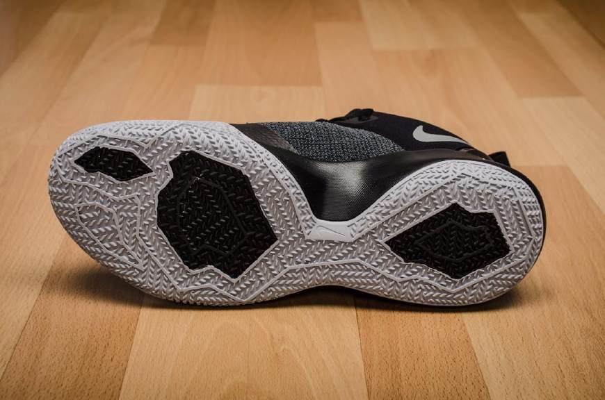 耐克最适合走路的鞋,走路多的鞋推荐