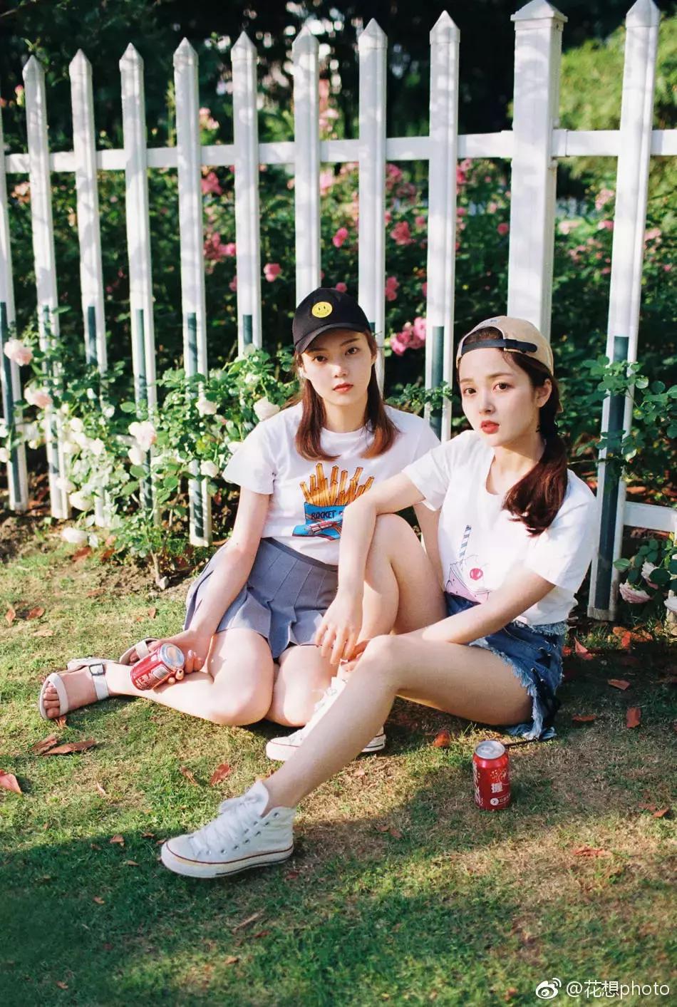 拍照怎么显脸小,拿奶茶显脸小拍照姿势