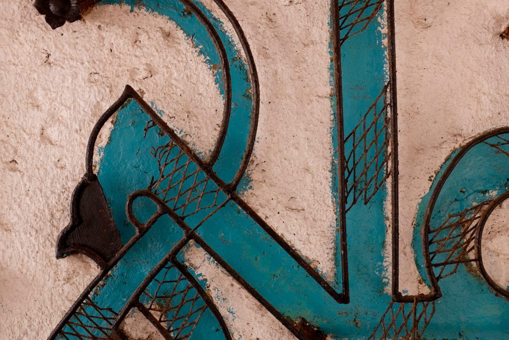 翻译小事情,翻译英语句子第一件事是什么