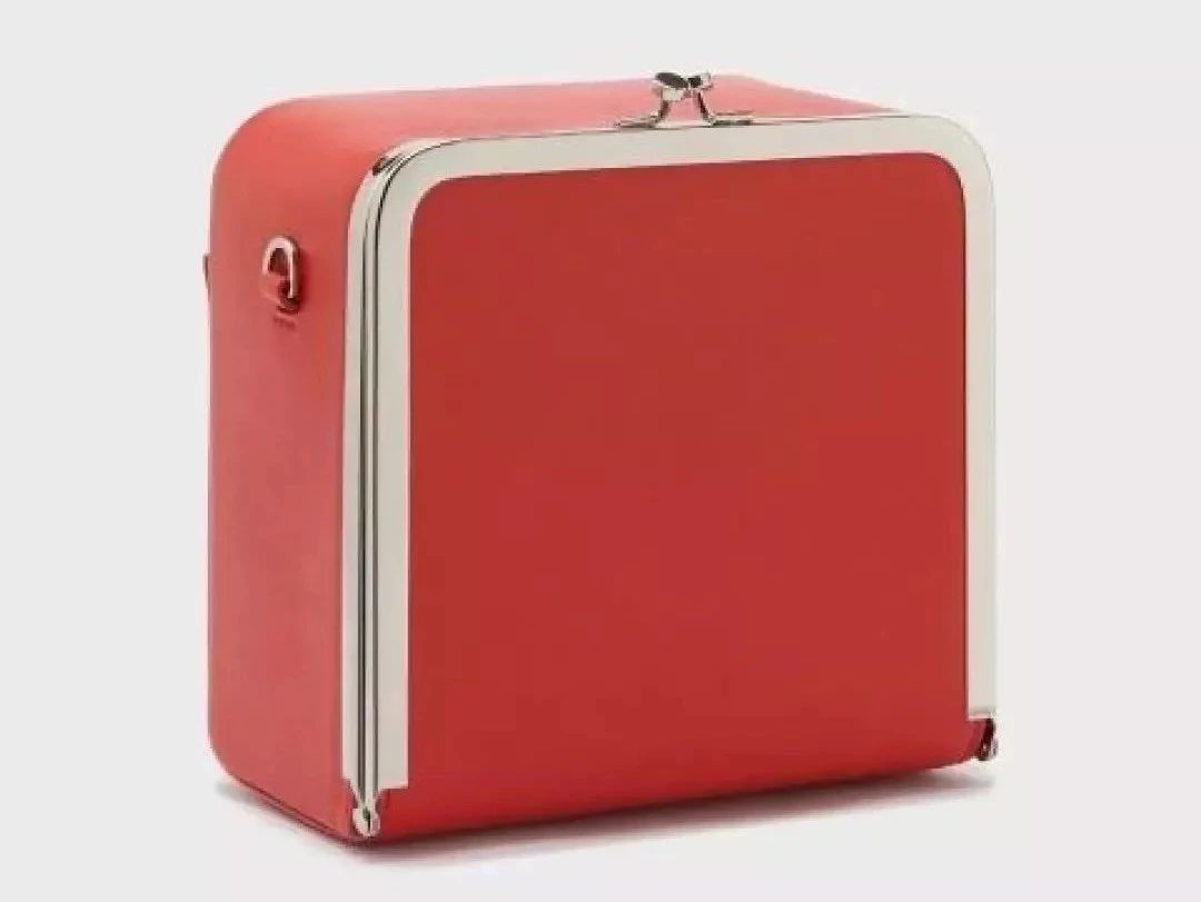 奢侈品牌包包街拍照片大全,包包推荐小众高级感街拍