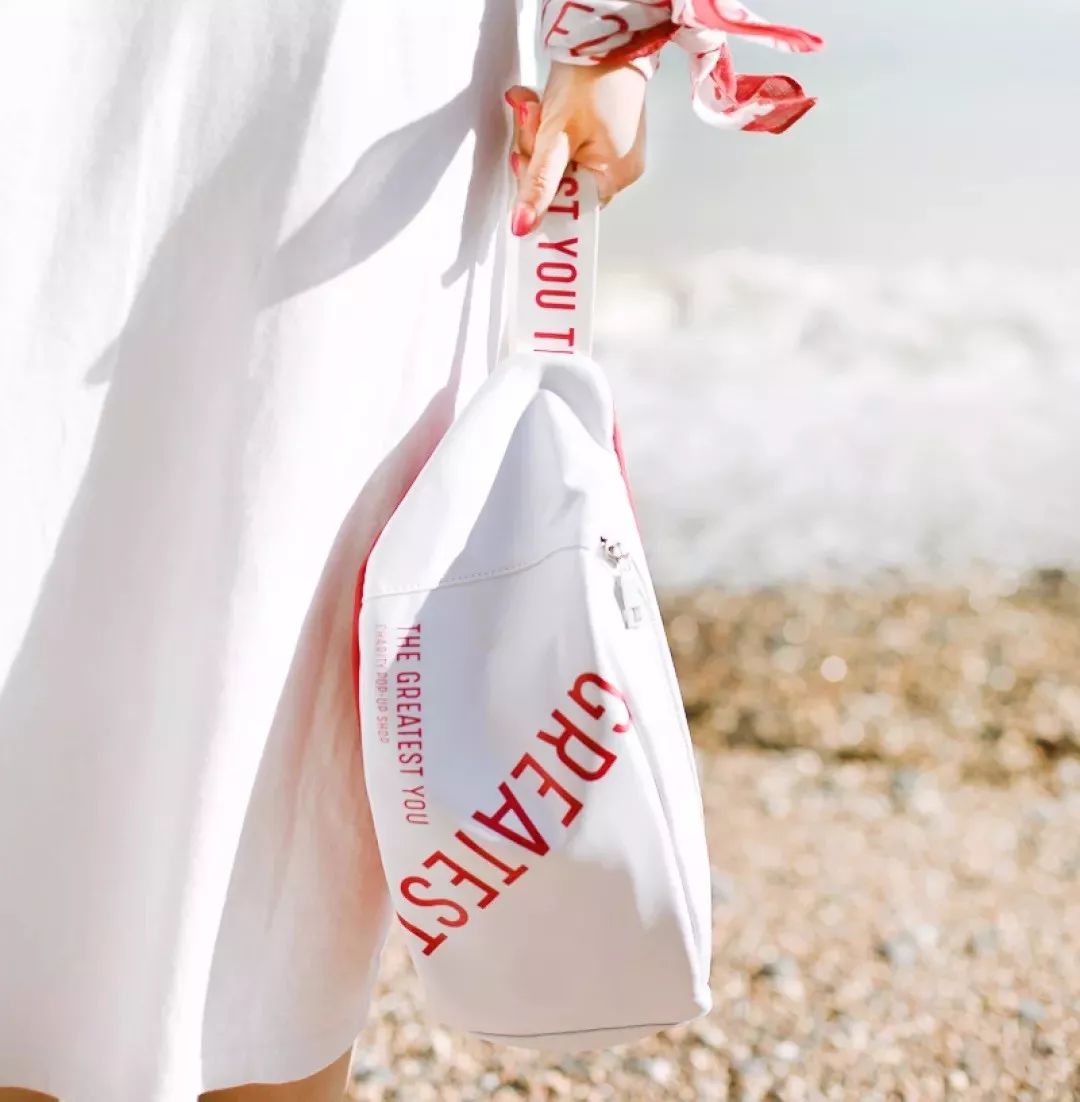 奢侈品牌包包街拍照片大全,包包推荐小众高级感街拍