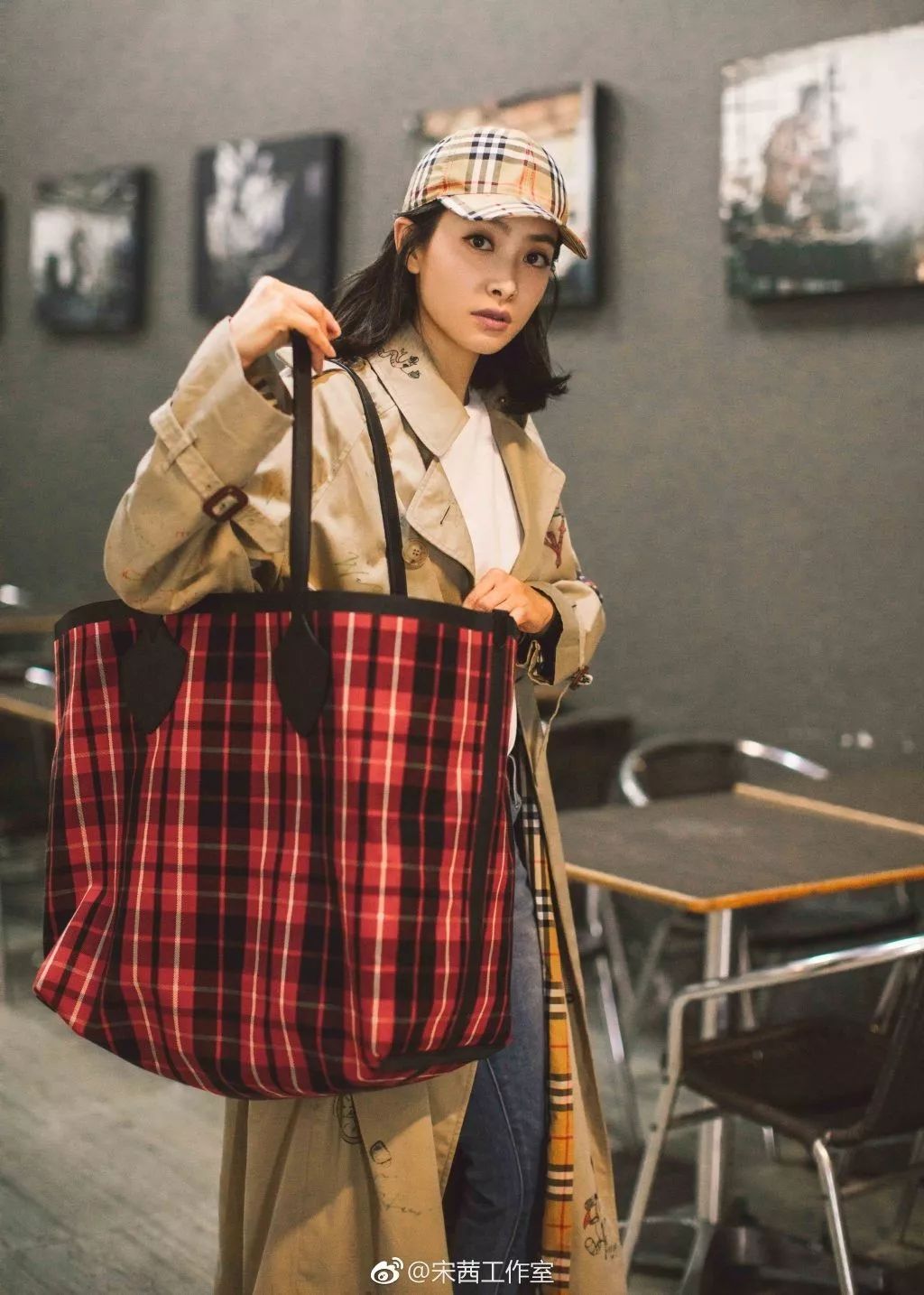 奢侈品牌包包街拍照片大全,包包推荐小众高级感街拍