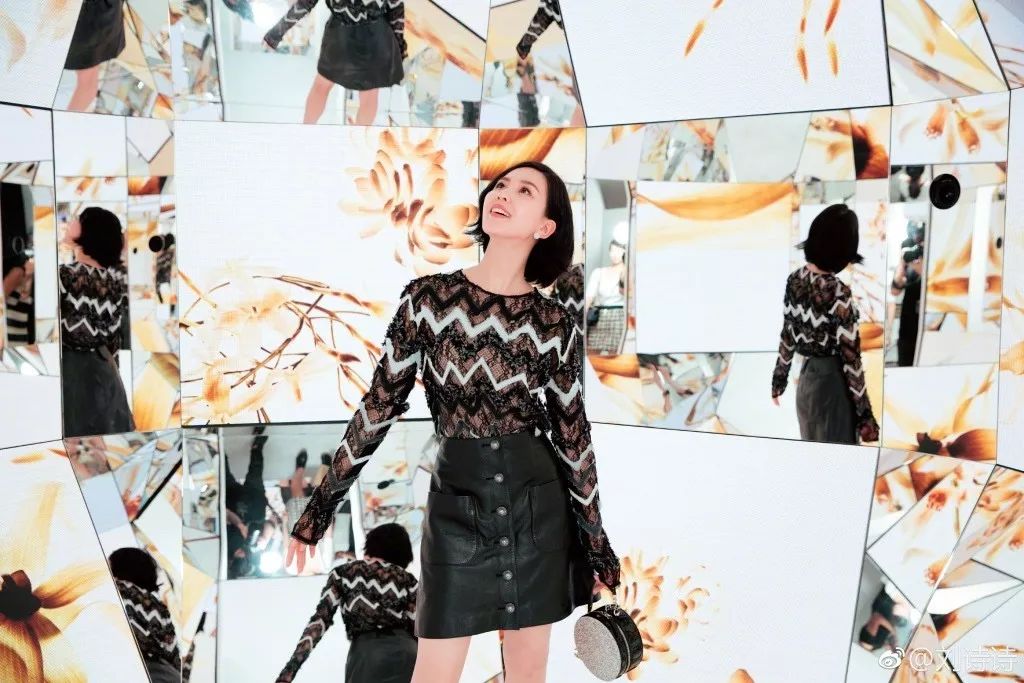 奢侈品牌包包街拍照片大全,包包推荐小众高级感街拍