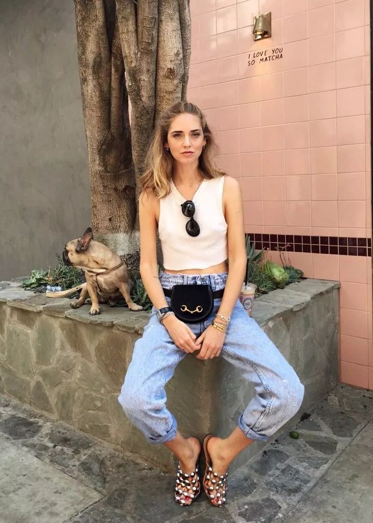 奢侈品牌包包街拍照片大全,包包推荐小众高级感街拍