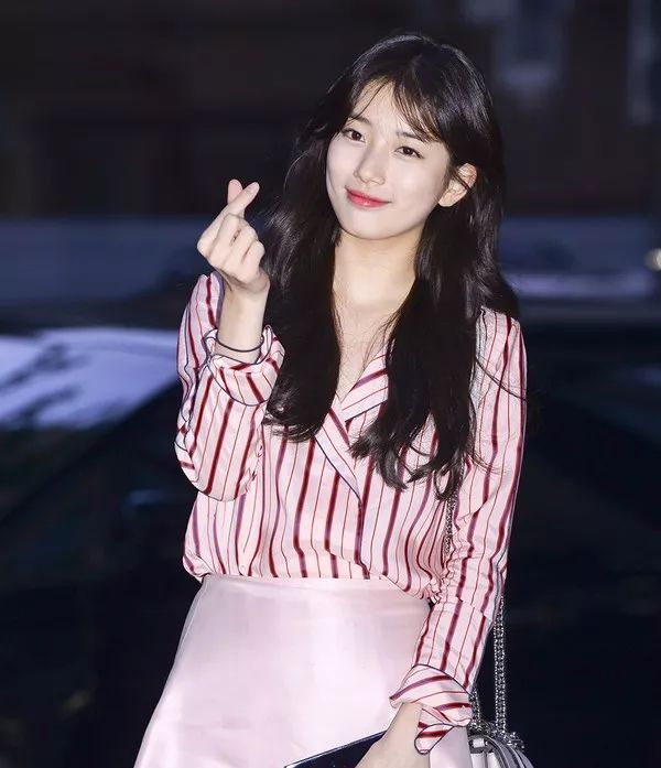 韩国林允妆容教学,裴秀智眼妆画法