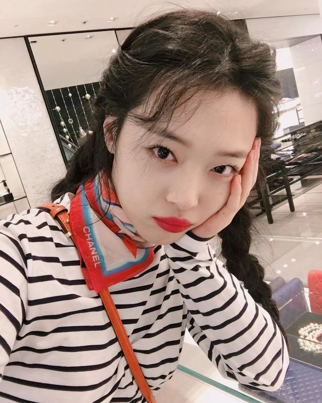 韩国林允妆容教学,裴秀智眼妆画法