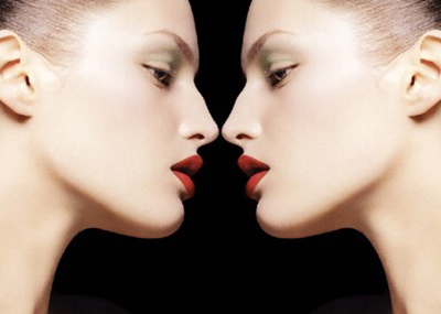 拍照姿势大全站姿侧颜街拍,侧颜拍照技巧影子