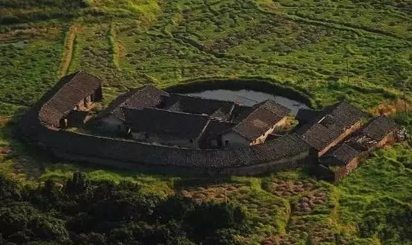 梅州客家围龙屋图片大全,梅州客家围龙屋最有特色