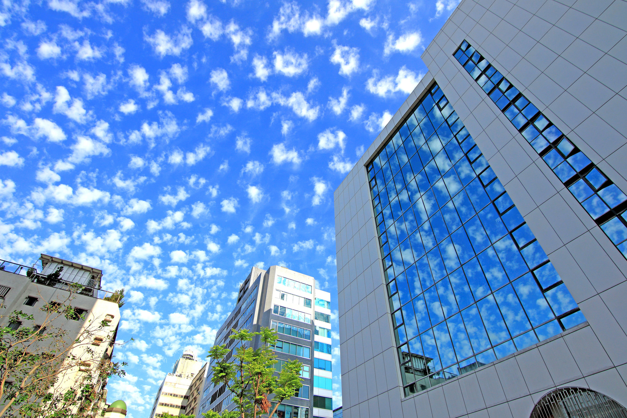 这支图丽镜头摄影师用过都说好风光摄影首选