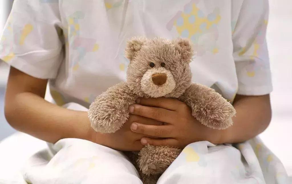 小儿急性喉炎的症状和最佳疗法,小儿急性喉炎未及时送诊