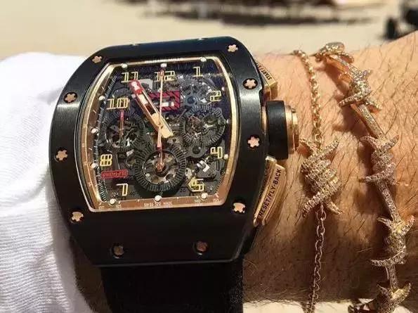 40岁的男人适合戴什么手表,适合50岁男人戴的卡西欧手表