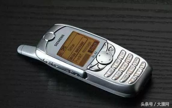 盘点一下你当年用过的手机,还记得你人生当中的第一款手机吗