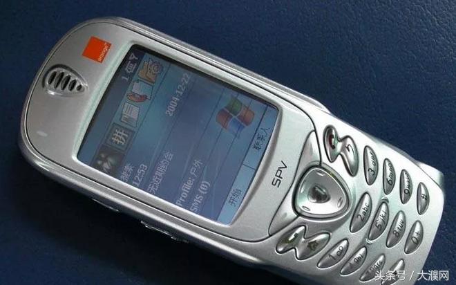 盘点一下你当年用过的手机,还记得你人生当中的第一款手机吗