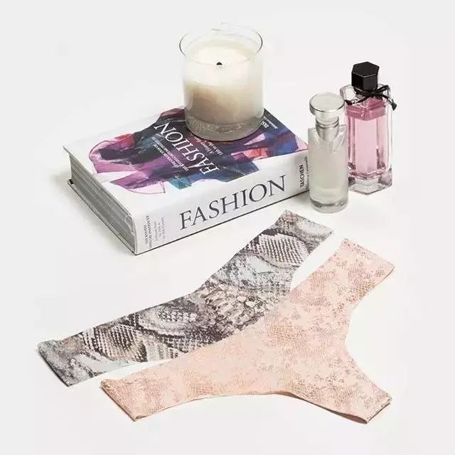 摆脱尴尬的聊天软件,摆脱尴尬的局面