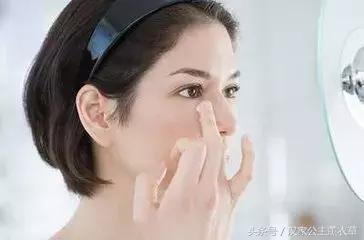 一招教你淡化鱼尾纹,教你一招如何淡化鱼尾纹