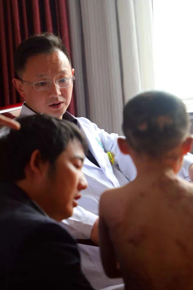 第5场！9958疤痕儿童义诊筛查救助活动（四川筠连站）圆满举办！