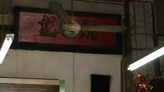 香港匠人：他们在考验这个时代，也在被这个时*考代**验