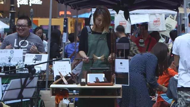 香港匠人：他们在考验这个时代，也在被这个时*考代**验