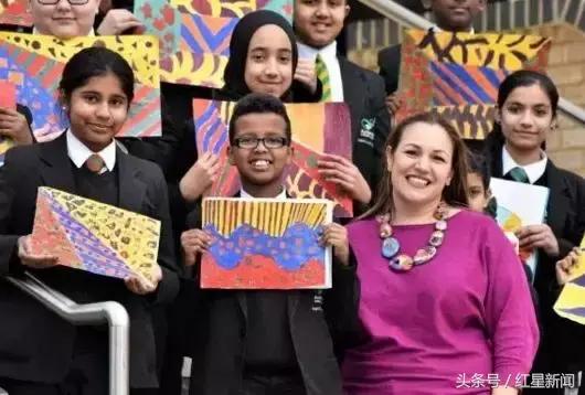 能用35种语言和孩子对话,“全球最牛教师”获百万美元奖金