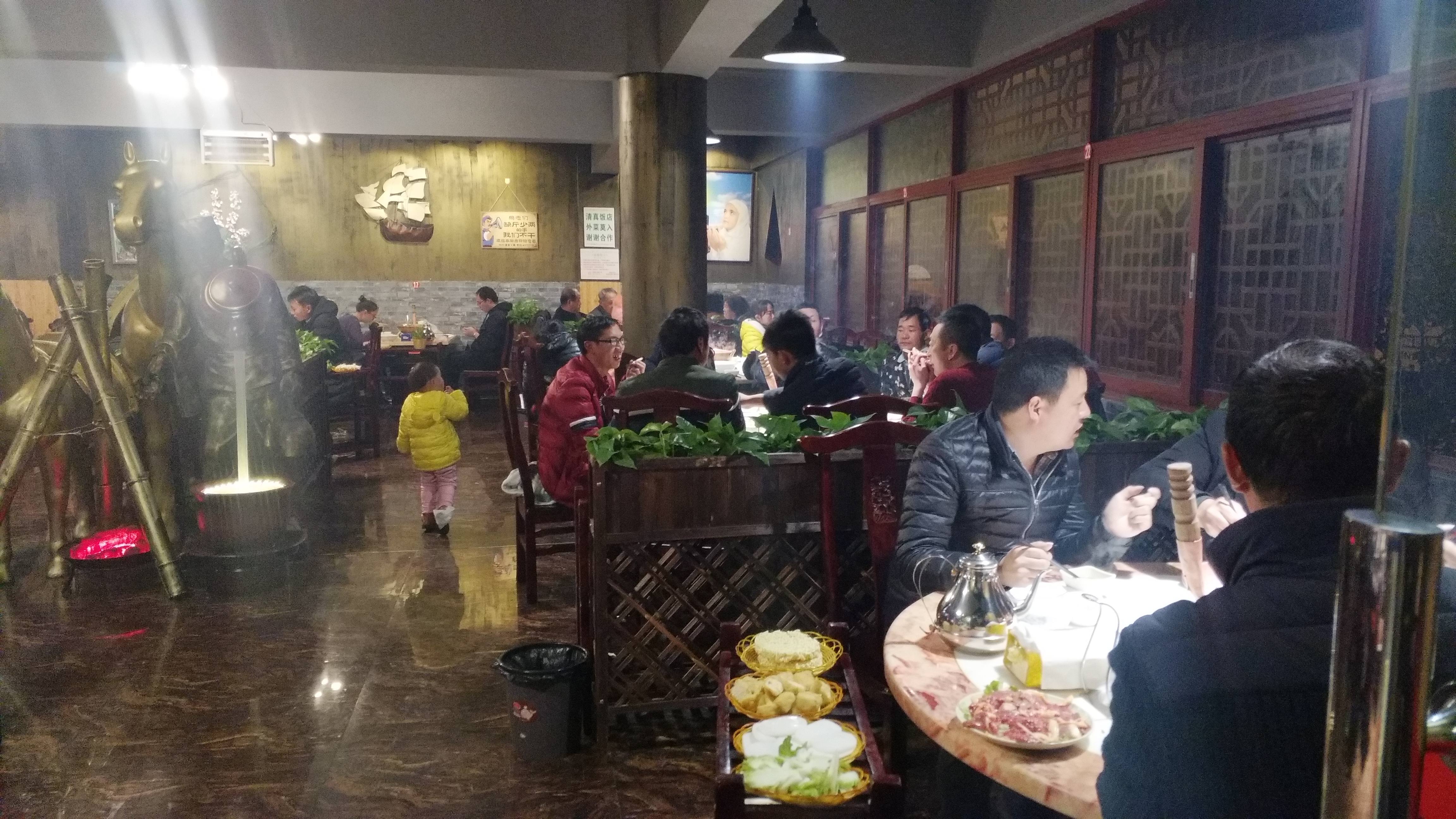 火爆的火瓢牛肉看似简单，为什么倒闭的又很多