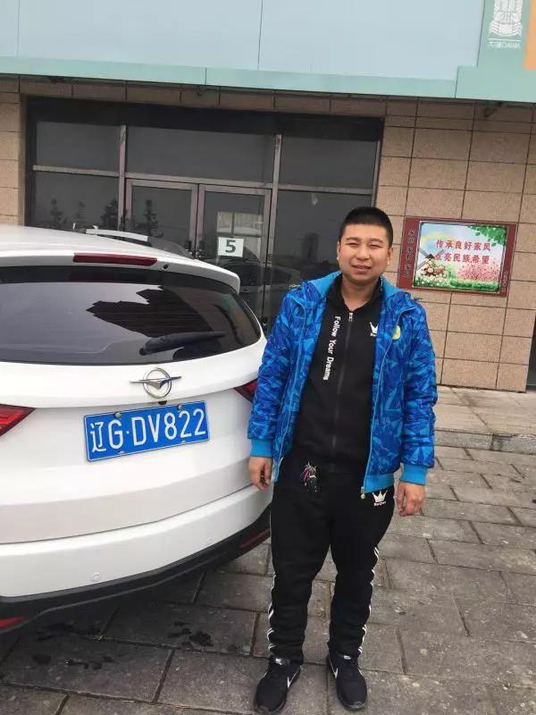 锦州老哥7瓶老雪下肚后车“丢”了，沈阳人连夜开启爱心接力……