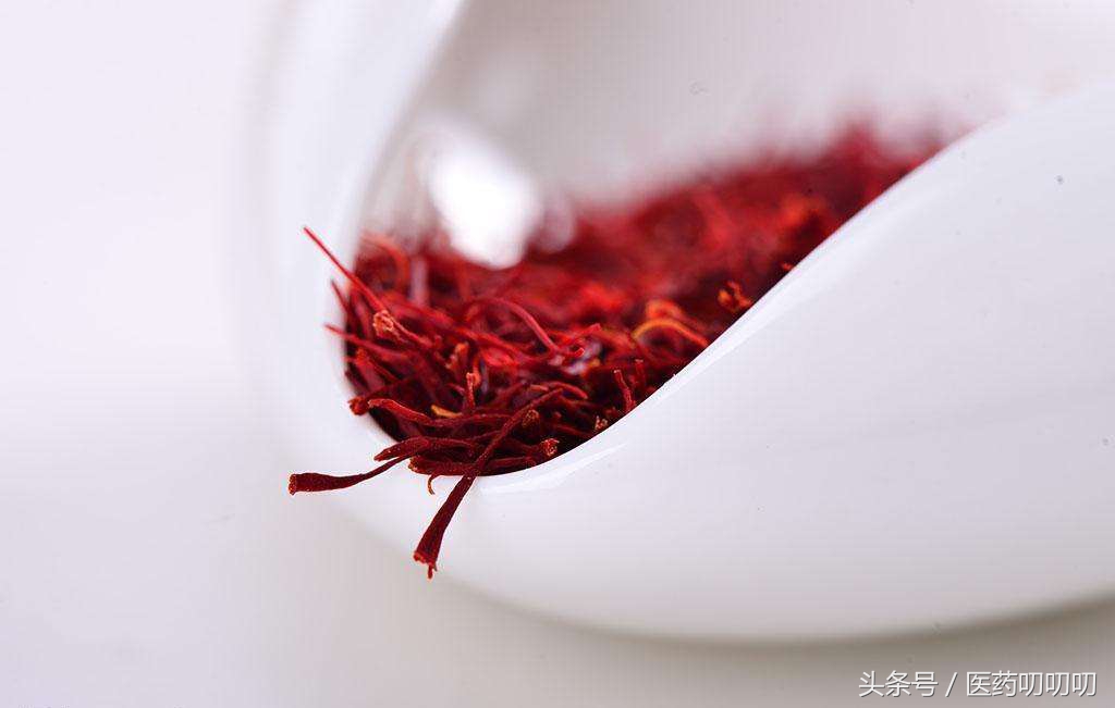 藏红花都有什么功效都可以怎么用,藏红花有哪些功效和正确使用方法