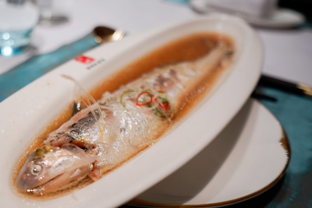 刀鱼季品鲜味,去道道鲜崇明私房菜赴一场刀鱼宴