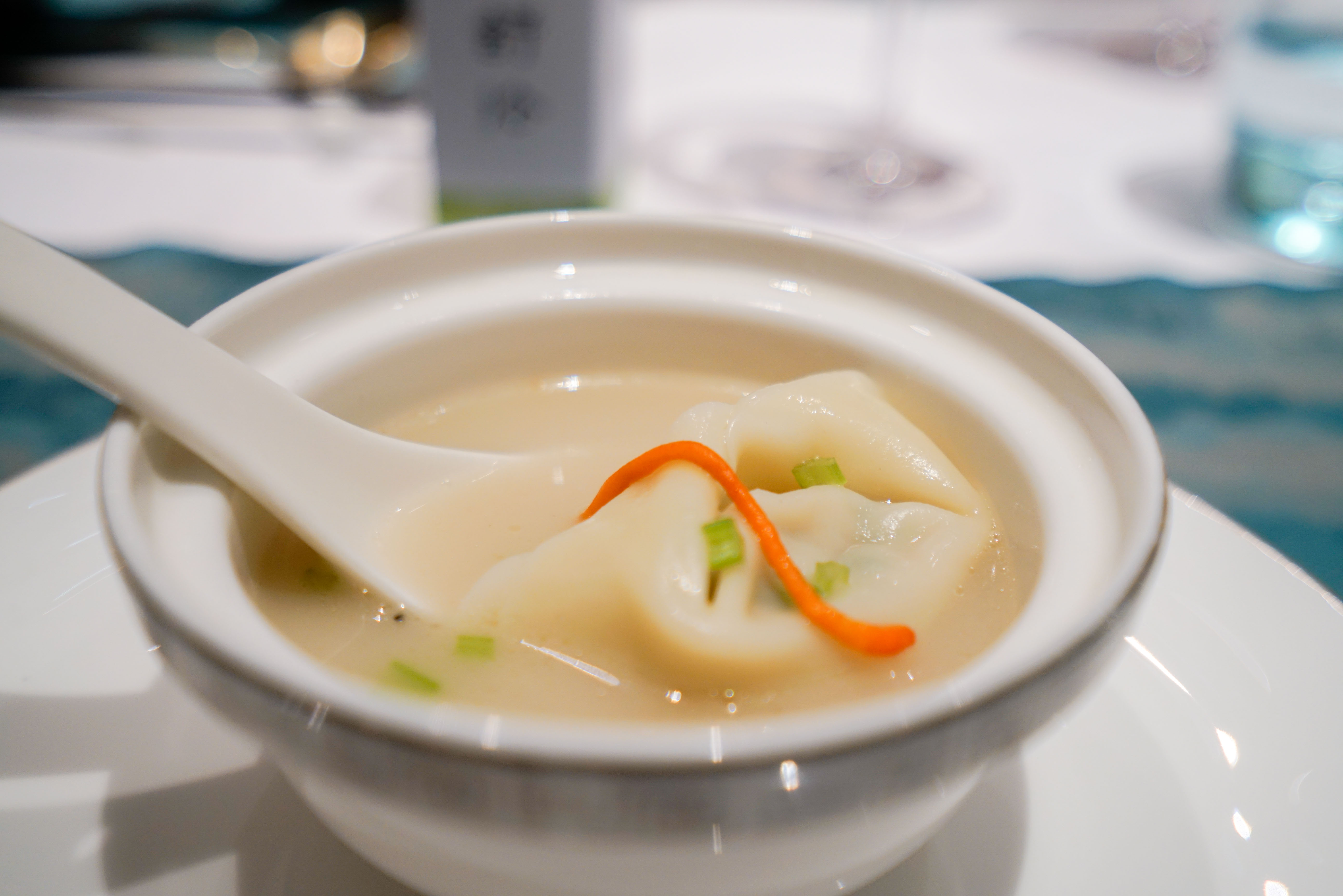 刀鱼季品鲜味，去道道鲜崇明私房菜赴一场刀鱼宴