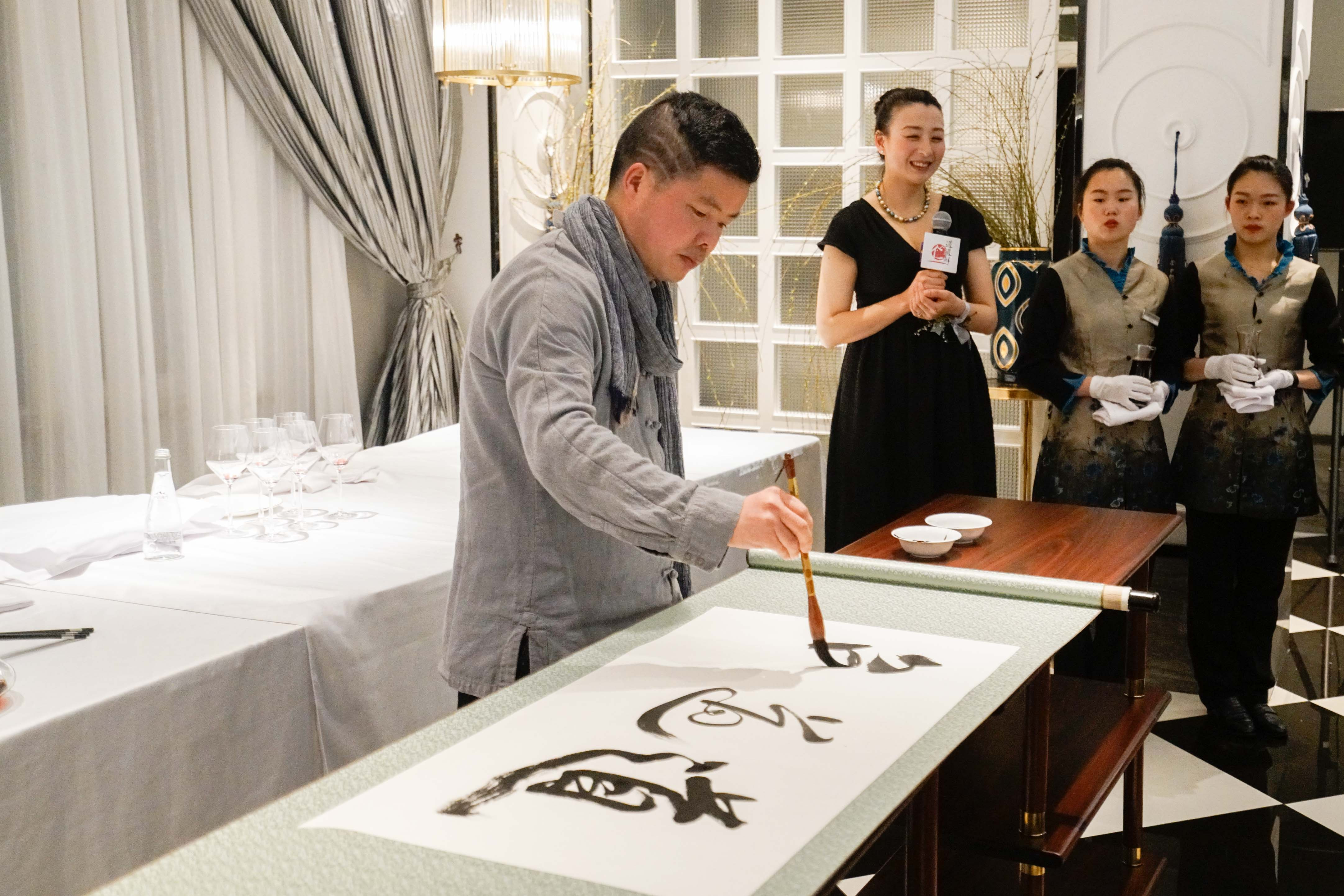 刀鱼季品鲜味,去道道鲜崇明私房菜赴一场刀鱼宴