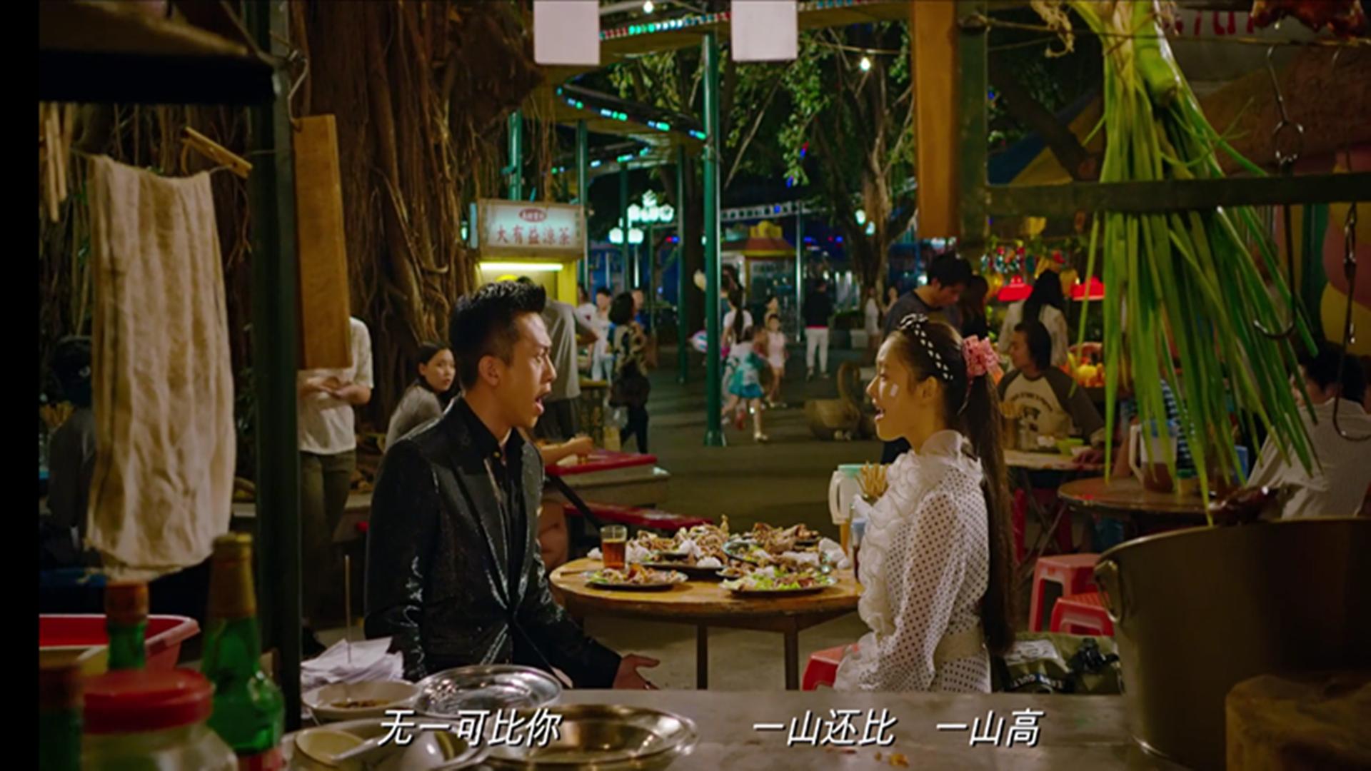 印度电影里的歌舞堪称大型演唱会,印度电影载歌载舞吸引了全世界