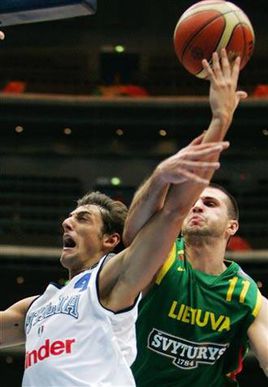 篮球犯规了吗,30种篮球犯规动作