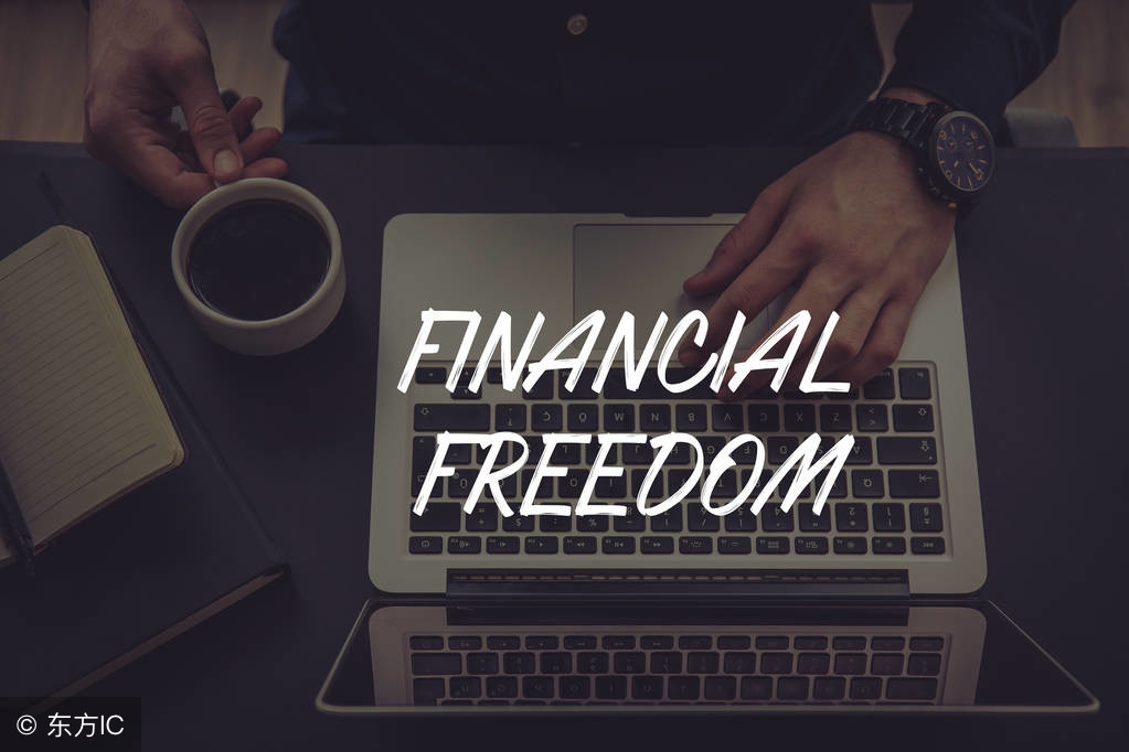 月入十万自媒体，首次公开分享自己的秘密