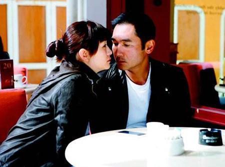 “老公让我给大客户送房卡，我将计就计，赚到第一桶金”