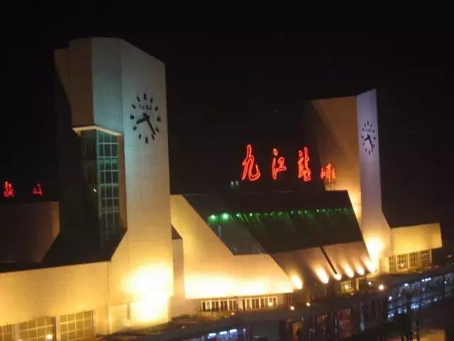 丧了过去的一整年，2018你为什么还要选择留在九江？