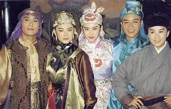 100部金庸电视剧香港,有关金庸武侠的电影推荐