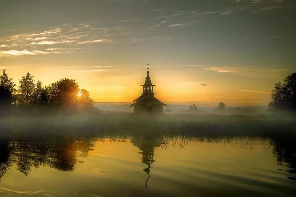 惹不起！气死画家的摄影师