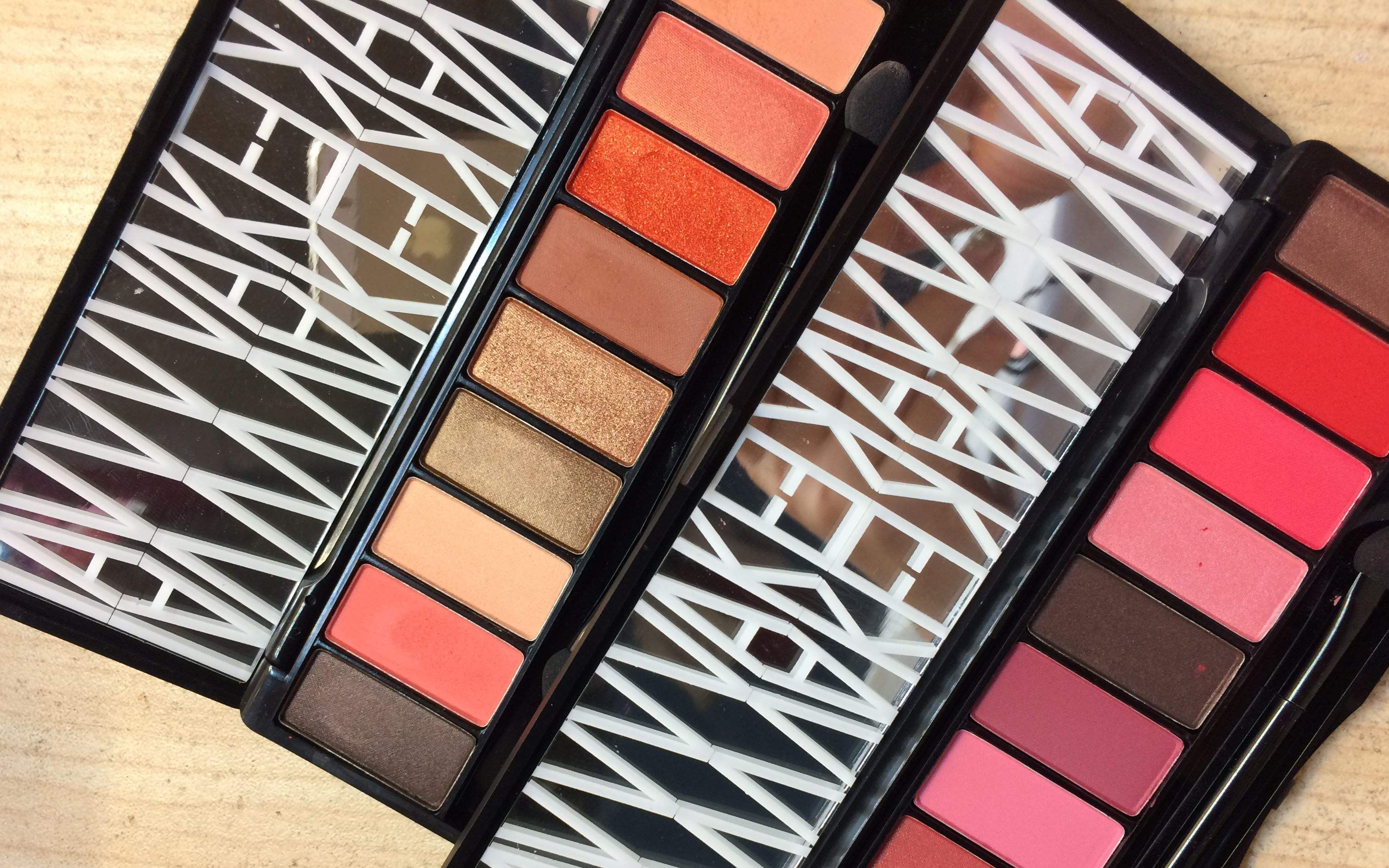 百元内平价眼影公认最好用,学生党新手眼影推荐平价又好用