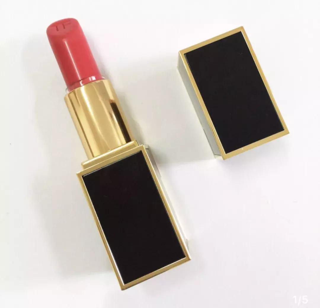 黄皮常用口红有哪些牌子,黄皮适合的口红大牌淡色图片