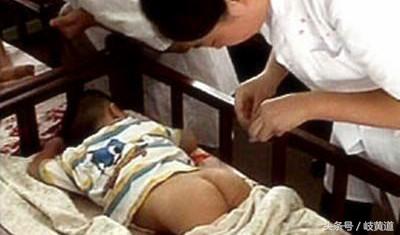 宝宝夜间哭闹不止还伴有肛门瘙痒,或是1种寄生虫在作怪