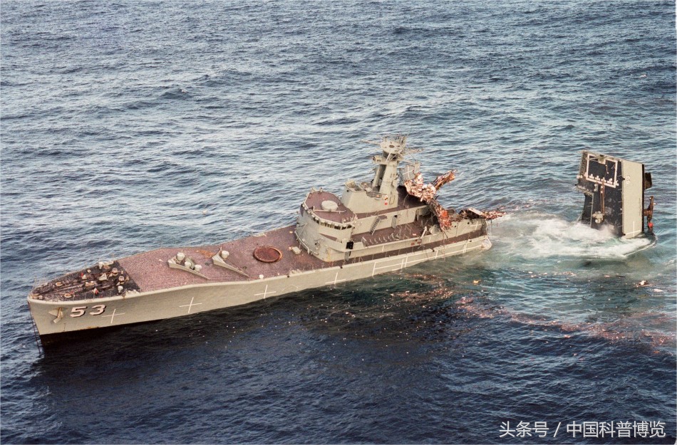 几枚导弹都难以击沉驱逐舰,但一发鱼雷却可以为何鱼雷威力这么大?