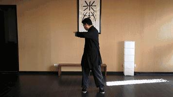 抻筋一寸,寿涨十年!每晚花上10分钟,3招通经拔病根!专家示范