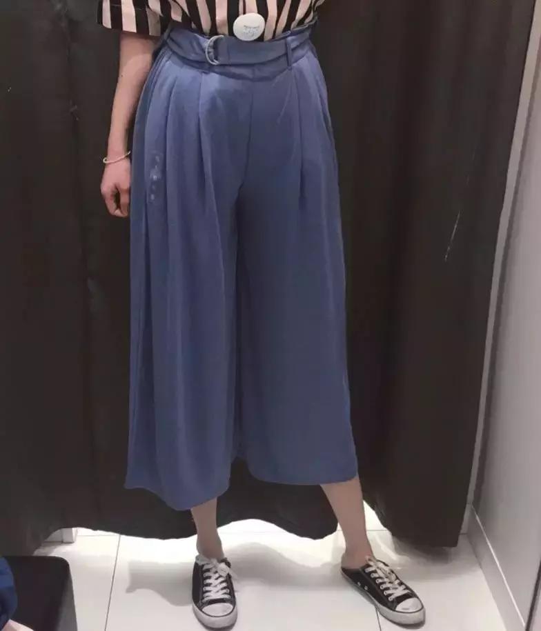 优衣库的试衣间是什么样子的,优衣库肥佬裤