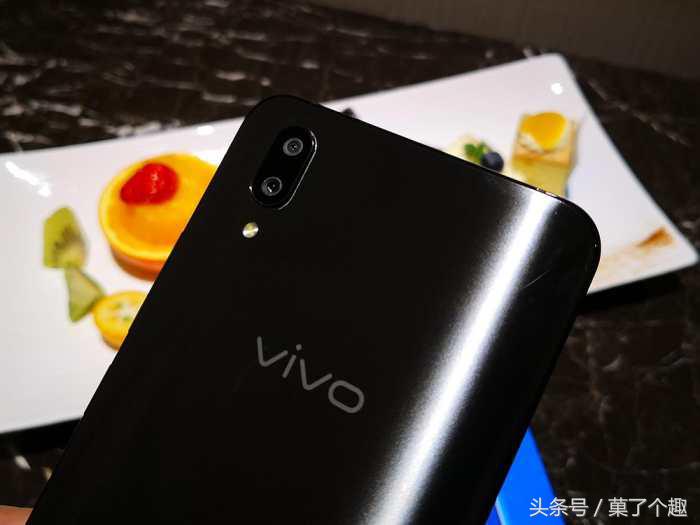 vivox21开箱视频介绍,vivox21标准版开箱