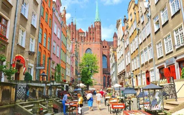 月薪五千也能去的欧洲城市,月薪5k能去日本吗