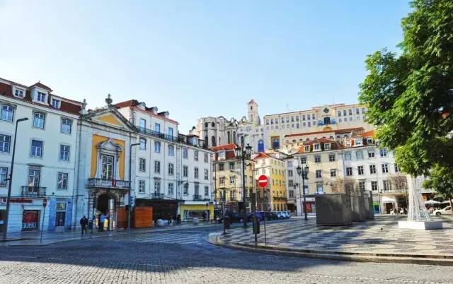 月薪五千也能去的欧洲城市,月薪5k能去日本吗