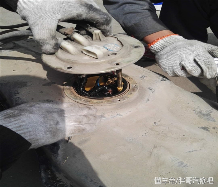 汽油车加入柴油怎么处理,汽油车加了汽柴油怎么办